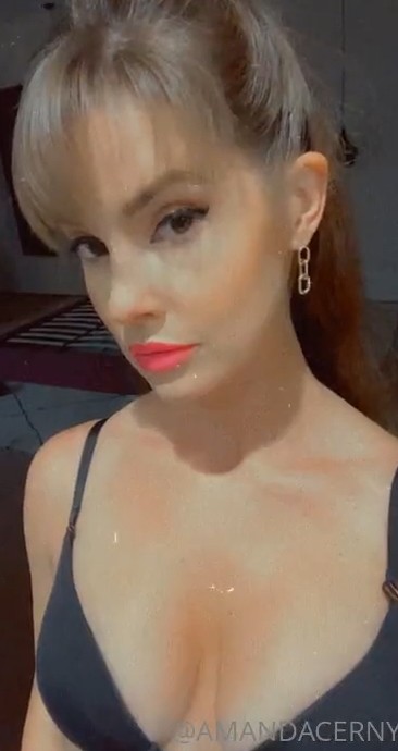 Amanda Cerny Hot Onlyfans Video