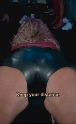Fabiolavolkers Hot Booty shaking Video