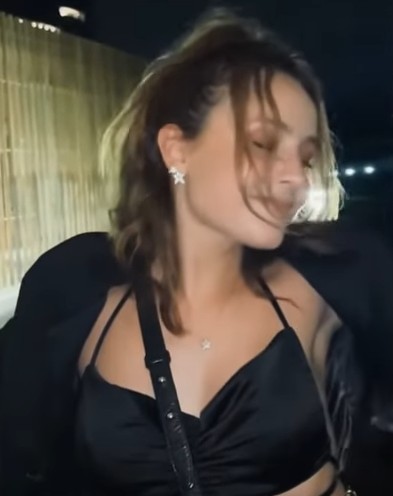 Larissa Manoela Sexy Video